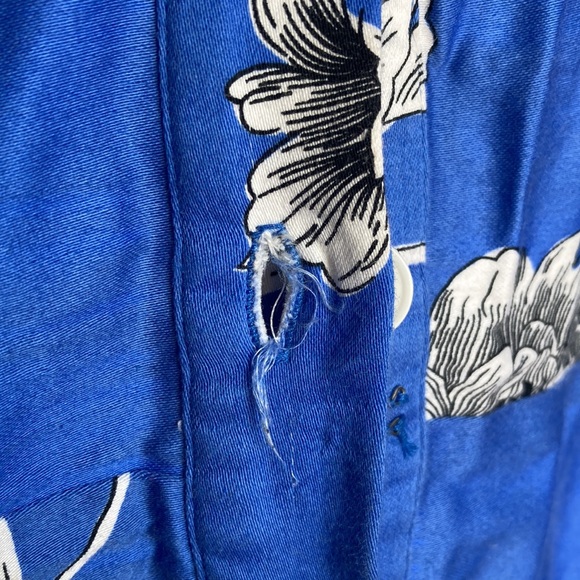 💙🤍Blue Floral Dress with button front - Picture 6 of 7